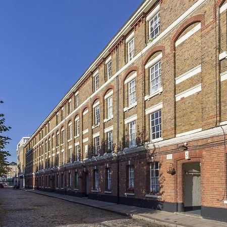 Traditional Victorian 2 Bed In Cobbled Street + Mod Cons - Full Home Londres Extérieur photo